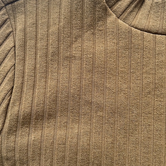 Short casual dress - Picture 2 of 4